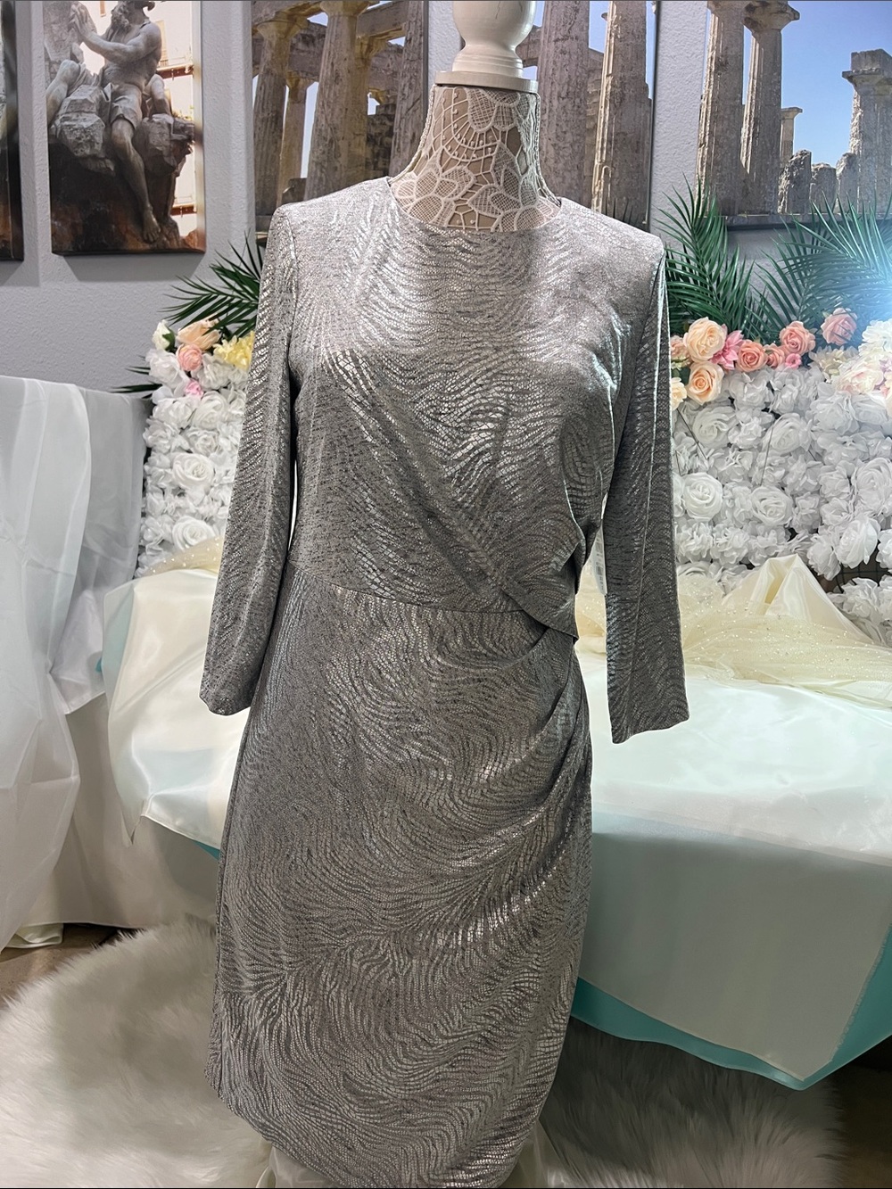 Vince Camuto Silver Metallic Long-Sleeve Sheath Dress